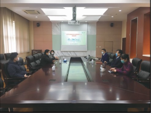 靜安區(qū)各級領(lǐng)導通過實地走訪調(diào)研、現(xiàn)場考察、專題匯報等形式,專題了解疫情期間公司生產(chǎn)經(jīng)營